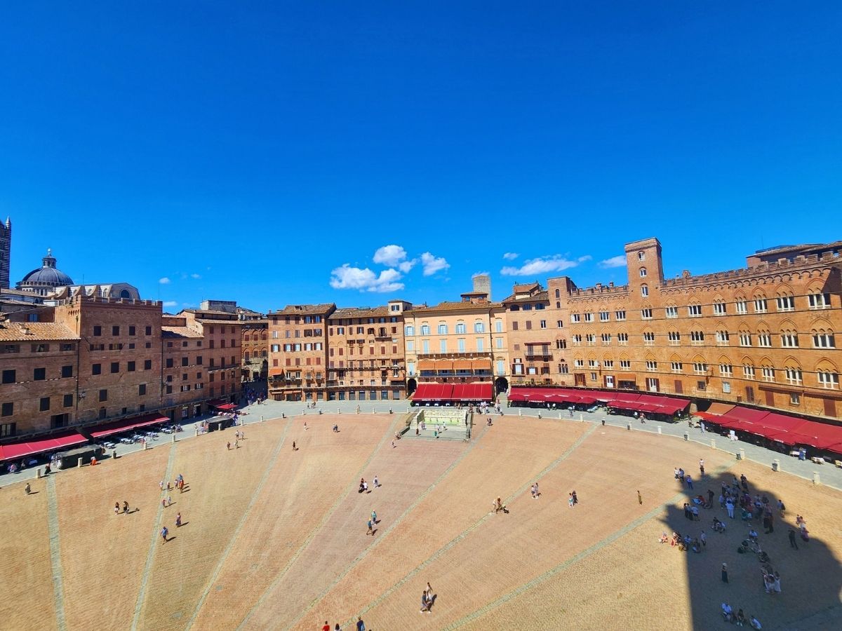A Day in Siena: Fall In Love With Tuscany’s Most Beautiful Medieval City